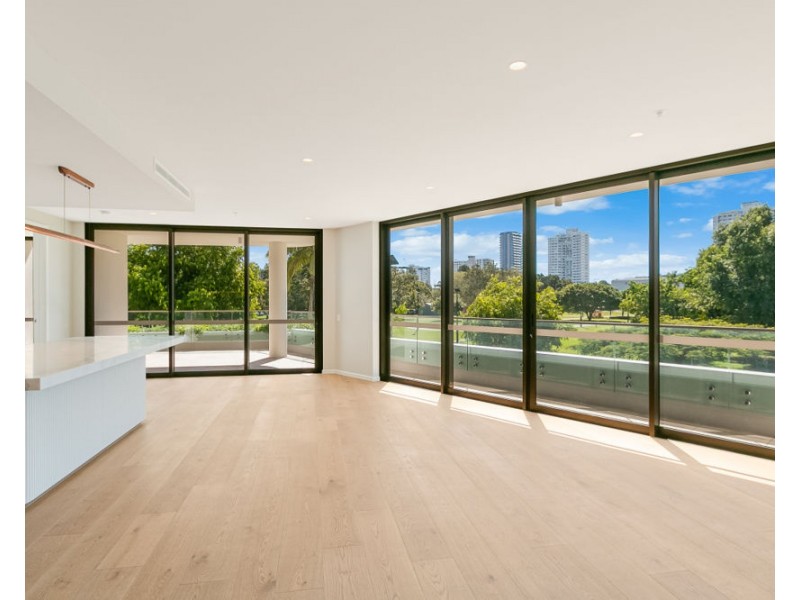 601/4 Carmichael Close, Coolangatta QLD 4225