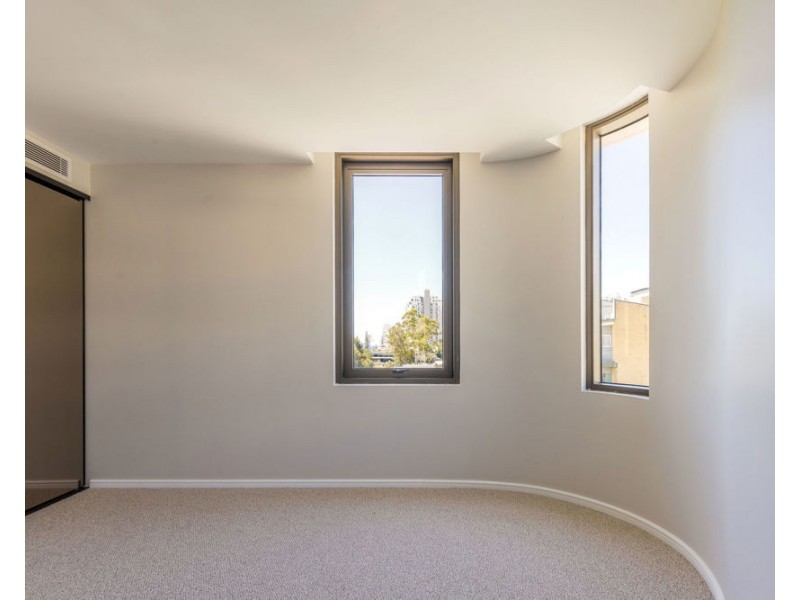 601/4 Carmichael Close, Coolangatta QLD 4225