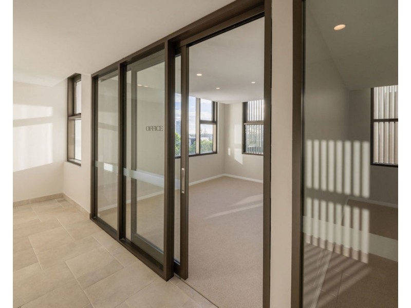 601/4 Carmichael Close, Coolangatta QLD 4225