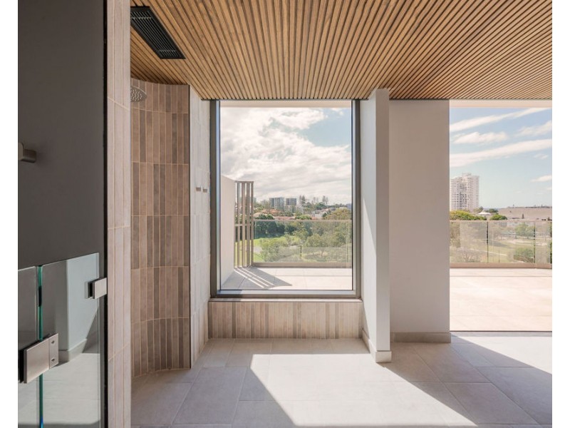 601/4 Carmichael Close, Coolangatta QLD 4225