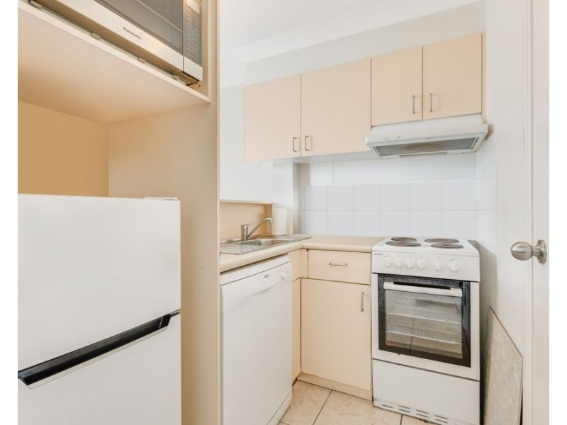 305/92-96 Musgrave Street, Coolangatta QLD 4225