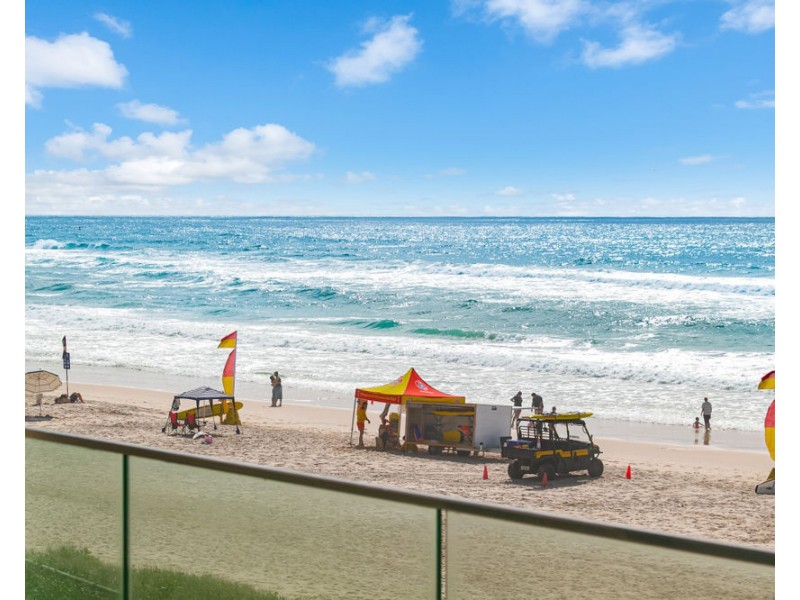 2/107 Jefferson Lane  ” Ophira”, Palm Beach QLD 4221