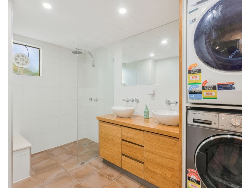 4/18 Lanham Street, Coolangatta QLD 4225