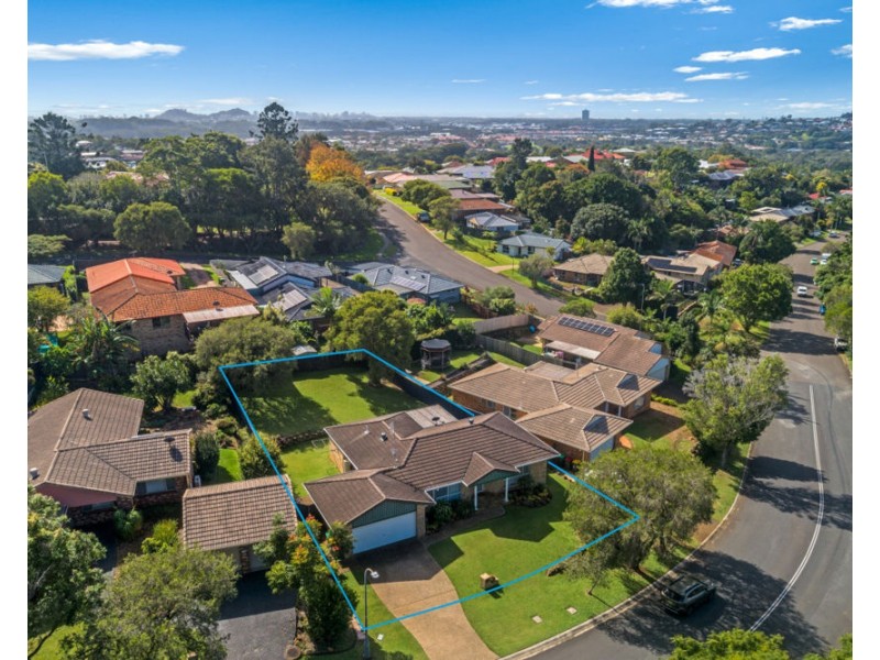 14 Glen Ayr Drive, Banora Point NSW 2486