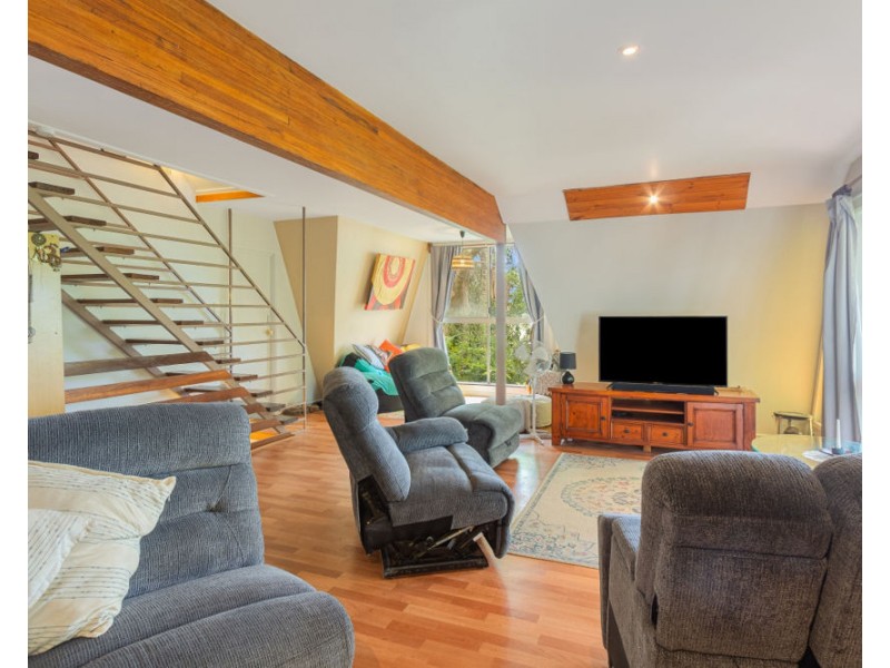 122 Broadwater Esplanade, Bilambil Heights NSW 2486