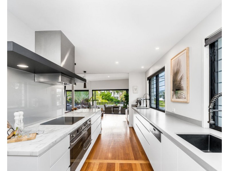 32 Teemangum, Currumbin QLD 4223