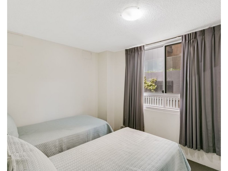 1/162 Marine Parade (RAINBOW PACIFIC), Coolangatta QLD 4225