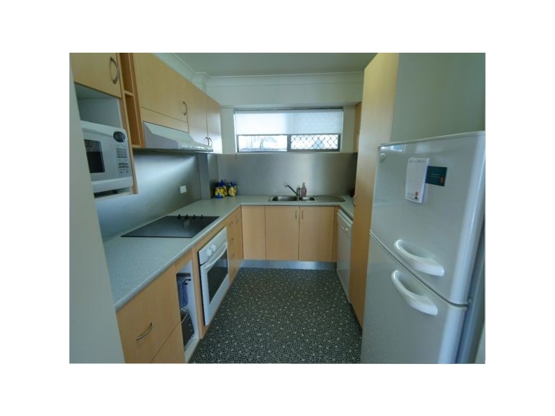 2/7 Eden Ave, Rainbow Bay QLD 4225