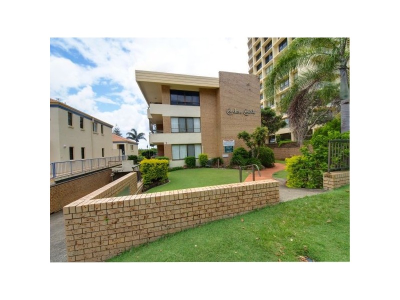 2/7 Eden Ave, Rainbow Bay QLD 4225