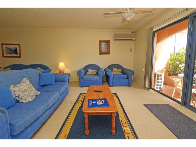 3/5  Hill Street, Rainbow Bay QLD 4225