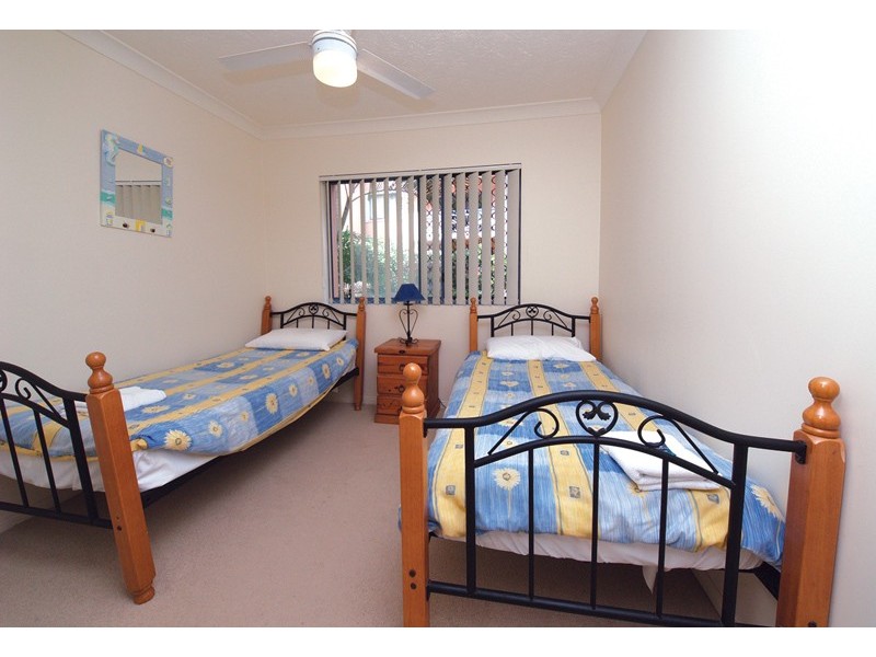 3/5  Hill Street, Rainbow Bay QLD 4225