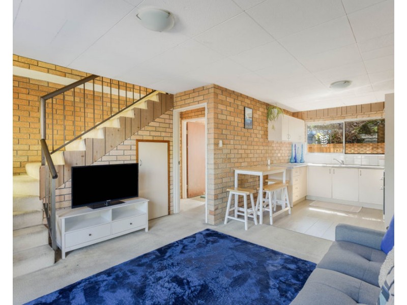 2/34 Coolangatta Rd, Coolangatta QLD 4225