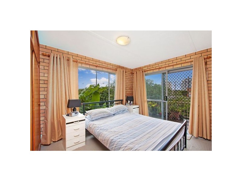 8/34 Coolangatta Rd, Kirra QLD 4225