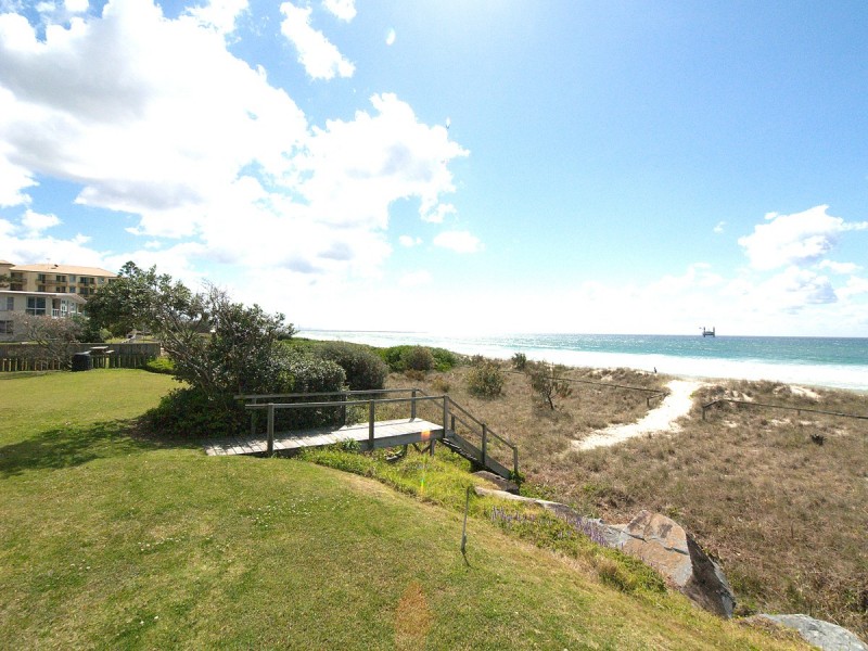 8/293 Golden four drv, Bilinga QLD 4225