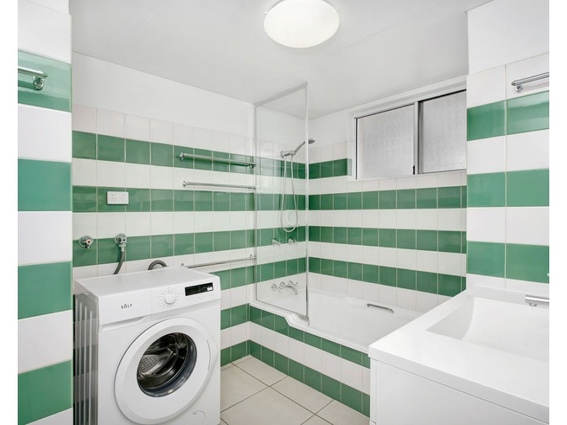 7/140 Marine Parade  BEACH LODGE, Coolangatta QLD 4225