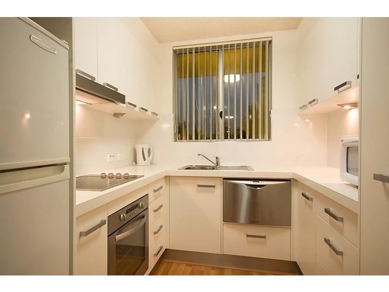 Rainbow Bay QLD 4225