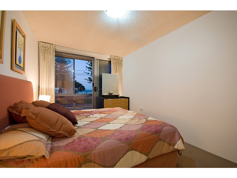 Rainbow Bay QLD 4225