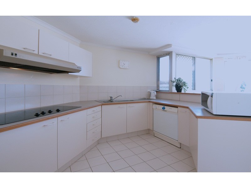 201/255 Boundary Street, Rainbow Bay QLD 4225