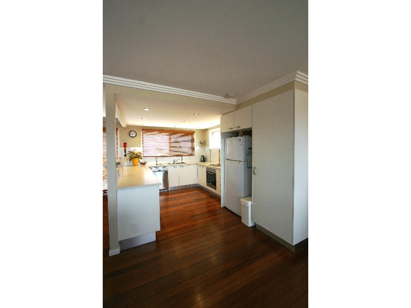 53 Pioneer Pd, Banora Point NSW 2486