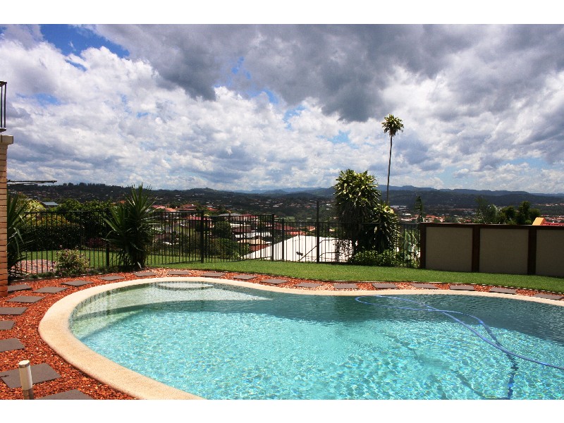 53 Pioneer Pd, Banora Point NSW 2486