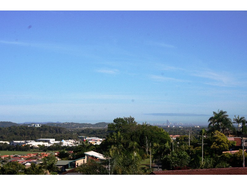 53 Pioneer Pd, Banora Point NSW 2486