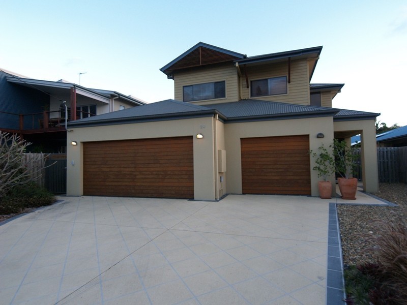 1/20 Korina Avenue, Kirra QLD 4225