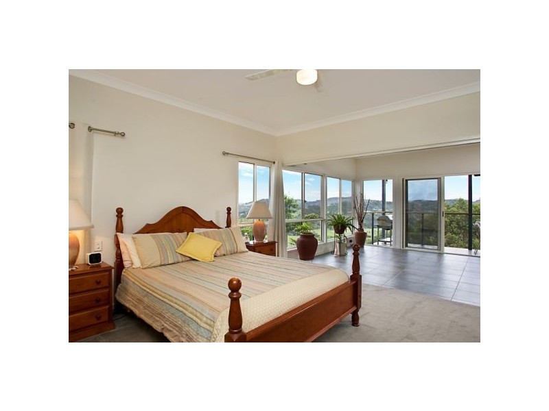 4 Owenia Cct, Bilambil Heights NSW 2486