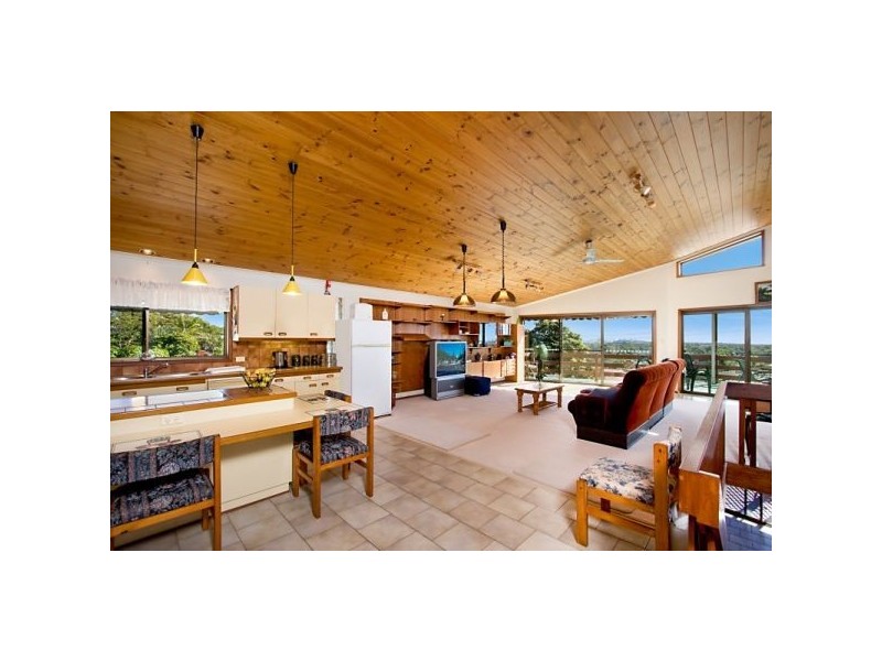 3 Walter Cres, Banora Point NSW 2486