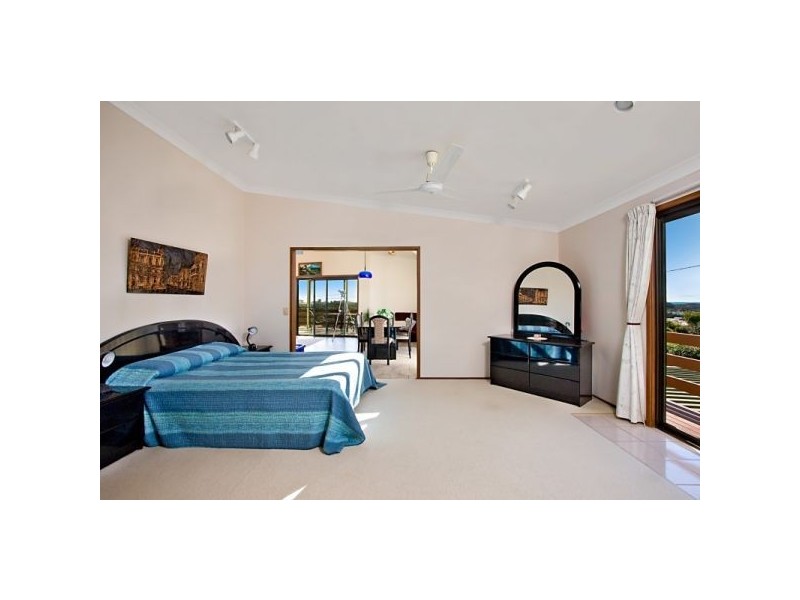 3 Walter Cres, Banora Point NSW 2486