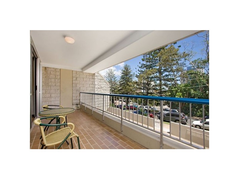 2/22 Boundary Street, Rainbow Bay QLD 4225