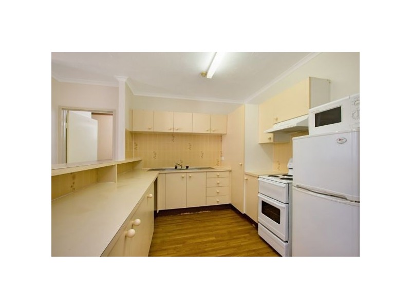 2/22 Boundary Street, Rainbow Bay QLD 4225