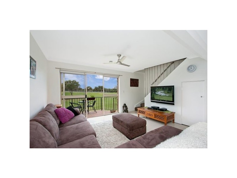 5/1 Bolton Street, Kirra QLD 4225