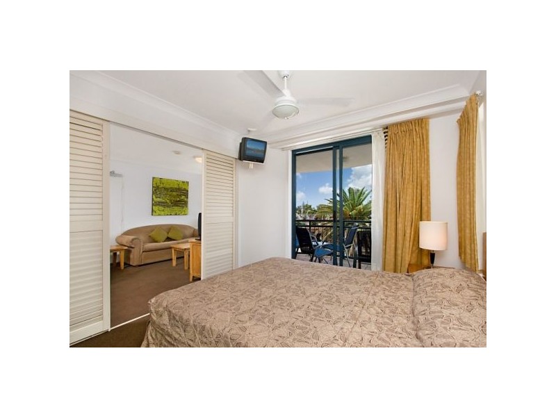 220/99 Griffith Street, Coolangatta QLD 4225