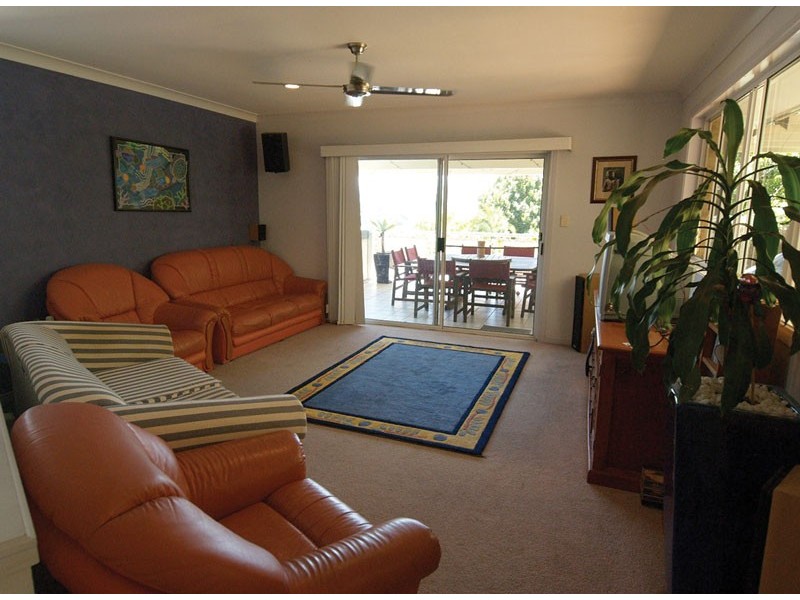 5 Coach Rd, Terranora NSW 2486