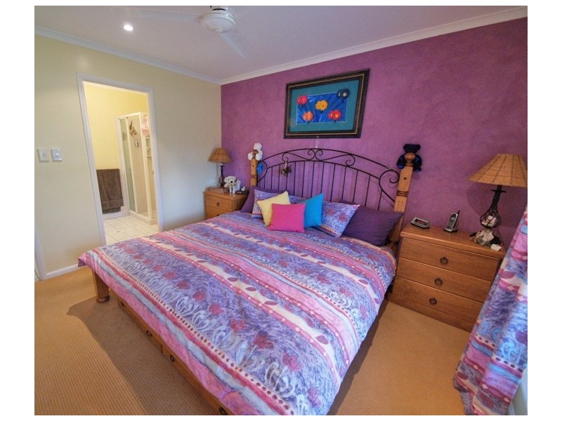 9 Casuarina Dr, Banora Point NSW 2486