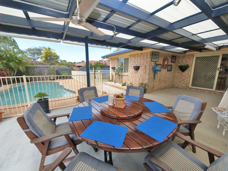 9 Casuarina Dr, Banora Point NSW 2486