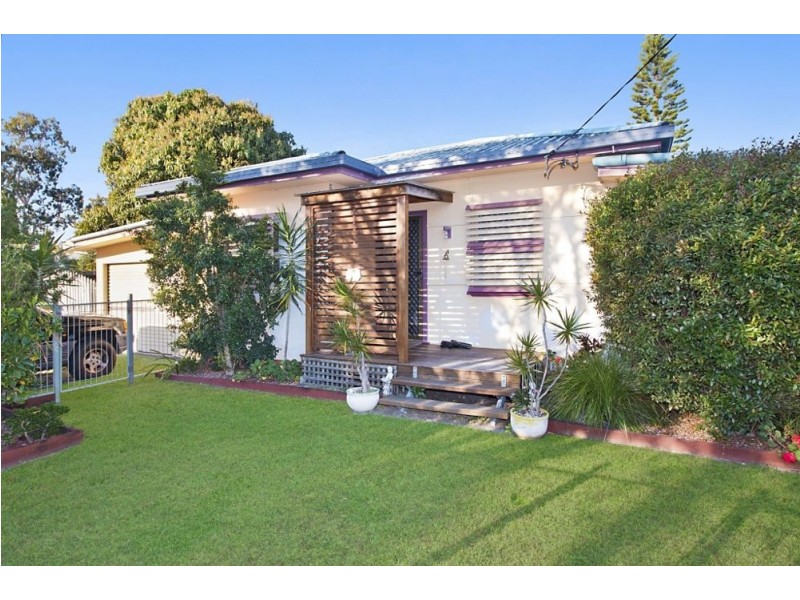 2 Sunshine Avenue, Tweed Heads South NSW 2486