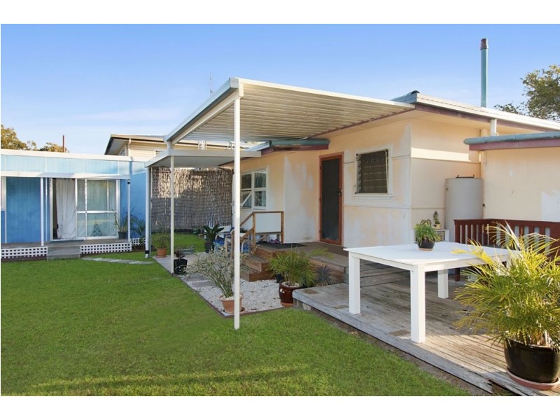 2 Sunshine Avenue, Tweed Heads South NSW 2486