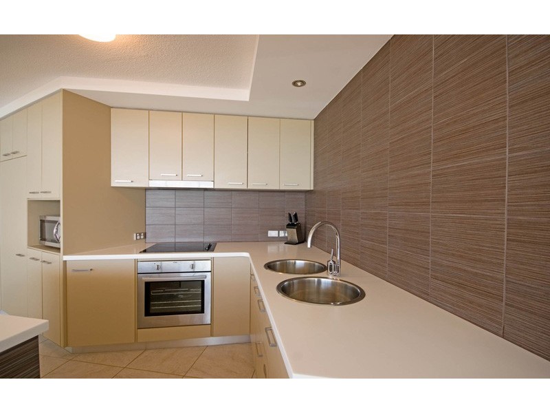 32/180 Marine Pde (Rainbow Place), Rainbow Bay QLD 4225