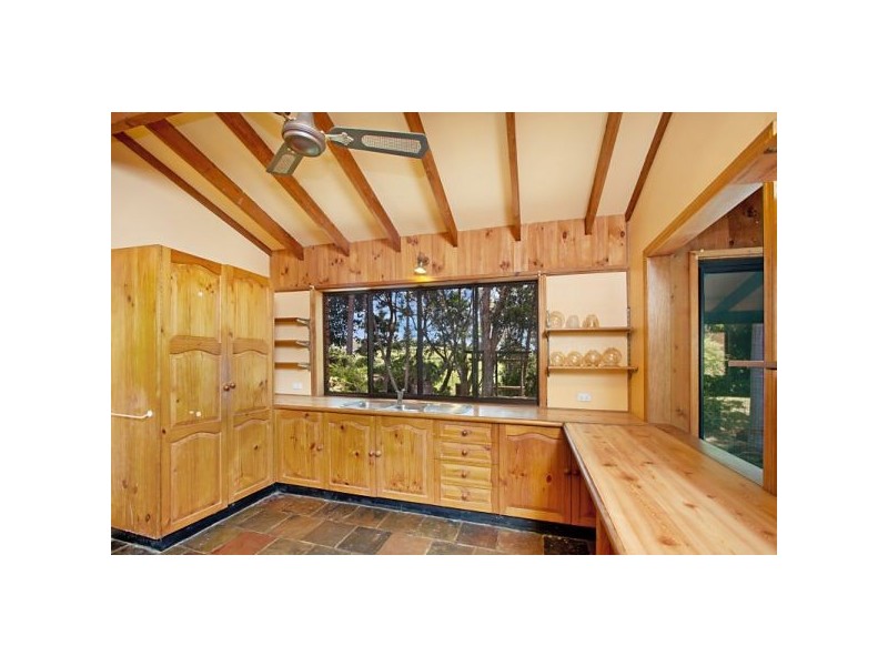 101 Fraser Dr, Banora Point NSW 2486