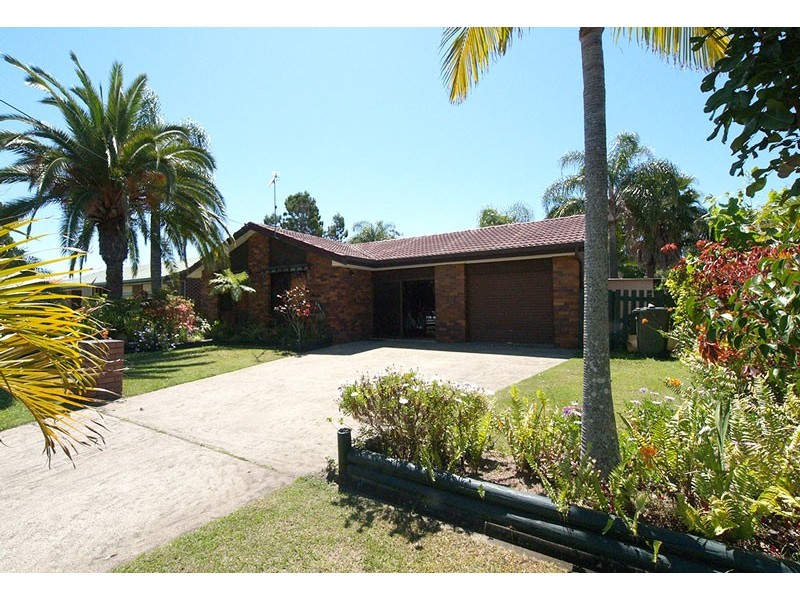 26 Blundell Blvde, Tweed Heads South NSW 2486