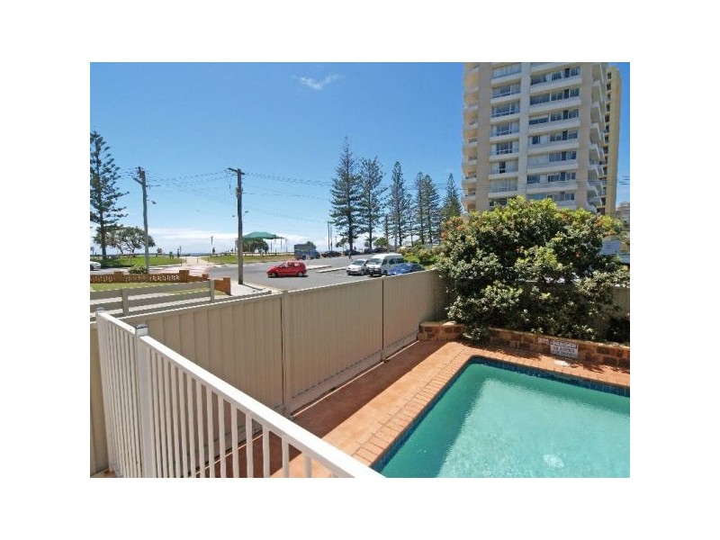 1/3 Ward Street, Rainbow Bay QLD 4225