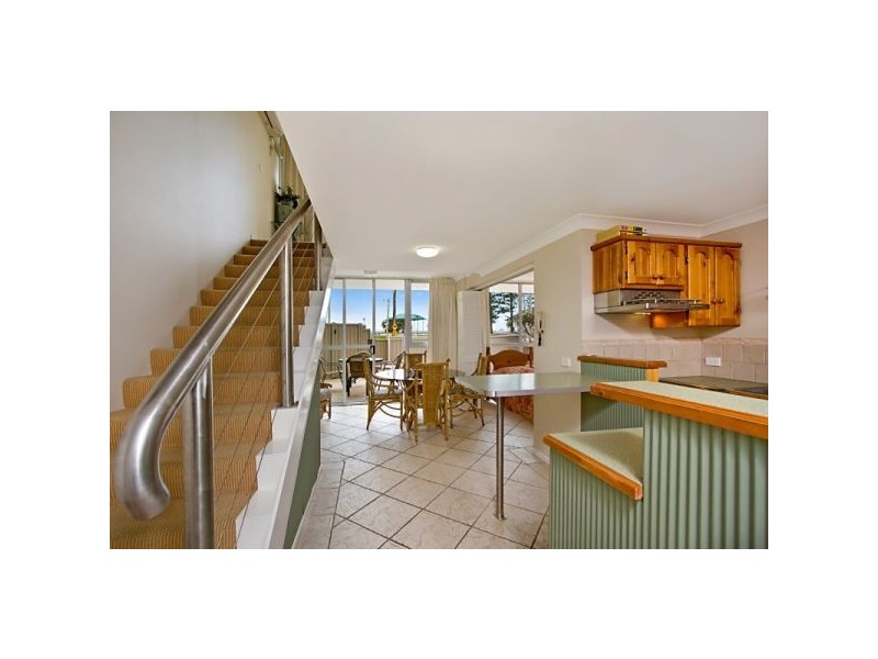 1/3 Ward Street, Rainbow Bay QLD 4225