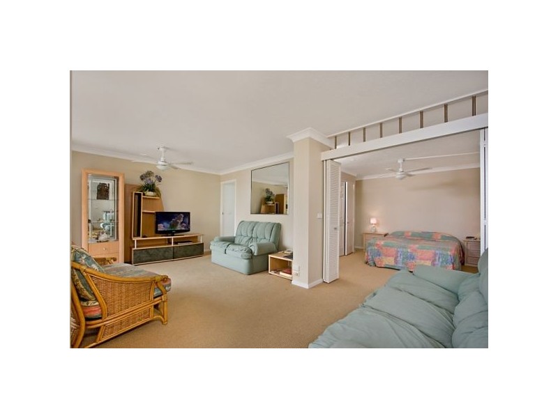 1/3 Ward Street, Rainbow Bay QLD 4225