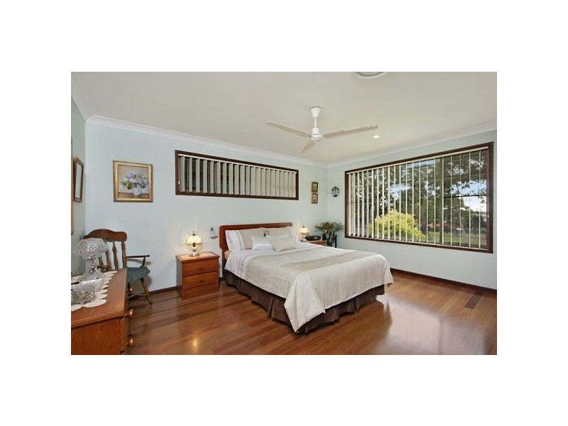 6 Pacific Dr, Banora Point NSW 2486