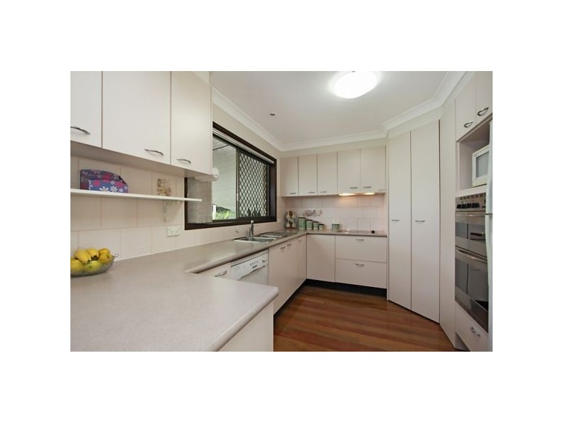 6 Pacific Dr, Banora Point NSW 2486