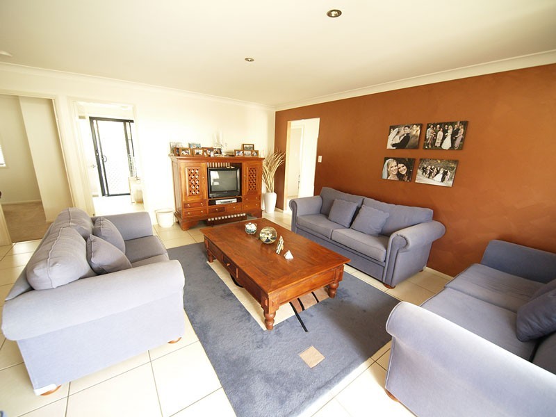 21 Sea Eagle Drive, Burleigh Waters QLD 4220