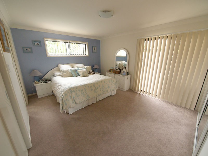 21 Sea Eagle Drive, Burleigh Waters QLD 4220