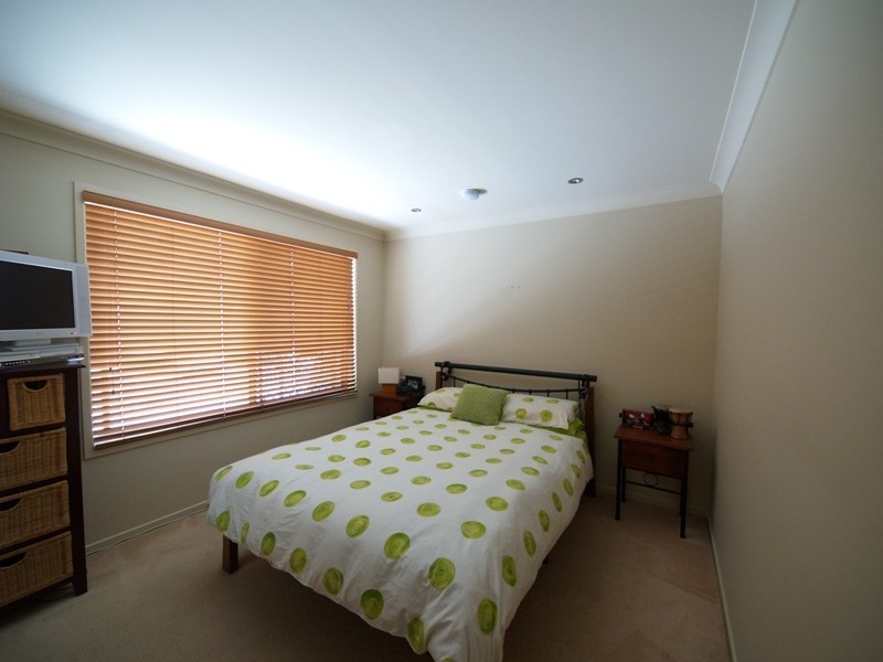 124 Murtha Drive, Elanora QLD 4221