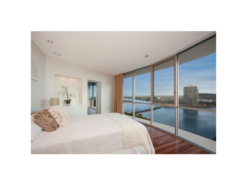 2/13 Eden Street, Rainbow Bay QLD 4225